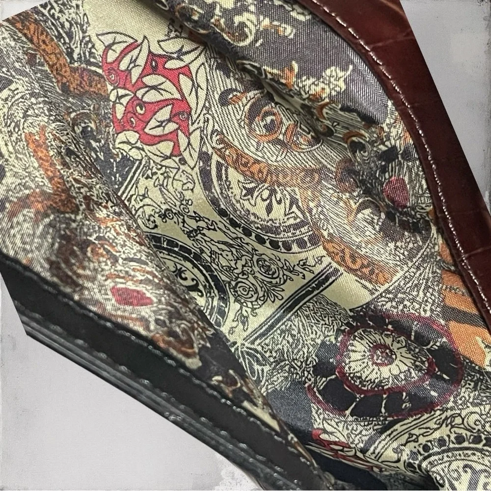 Vintage black and burgundy/red crocodile-embossed leather shoulder bag